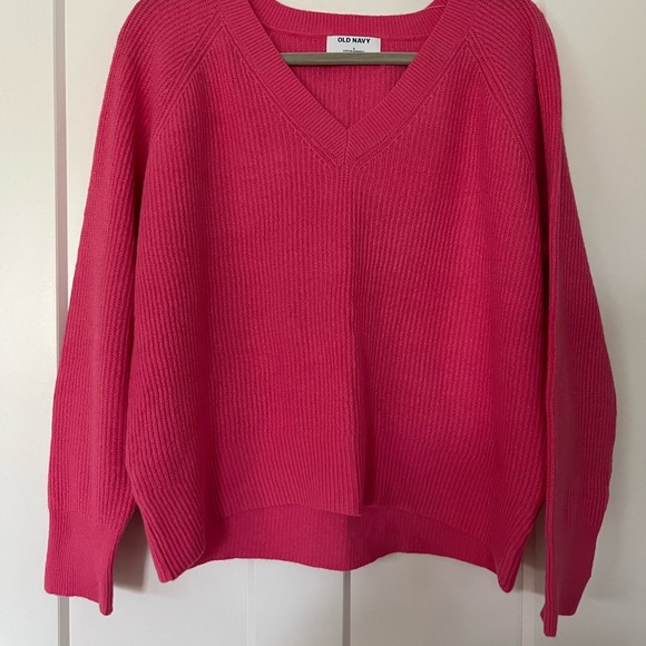 NWT Old Navy SoSoft Loose V-neck Sweater, size small - Picture 3 of 6